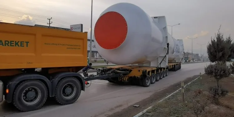 200’er tonluk tankların geçişi için ekipler seferber oldu