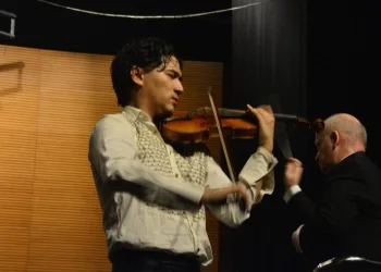 Iskandar Widjaja Bursa’da konser verdi