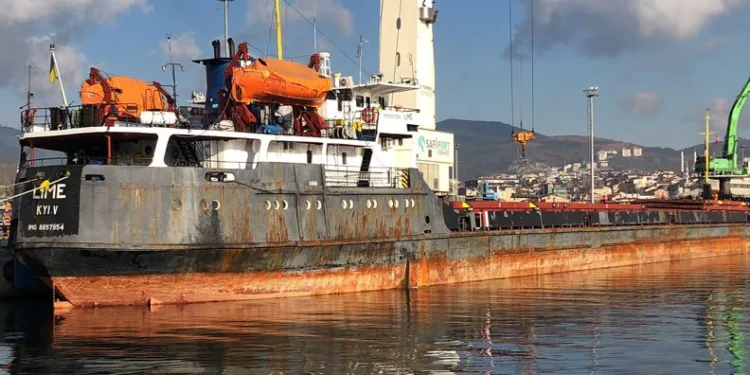 Tekirdağ’da inşaat işçisi çatıdan düştü
