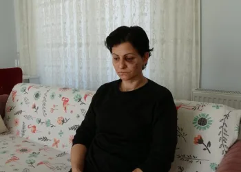 Anne ve kızı döverek hastanelik ettiler