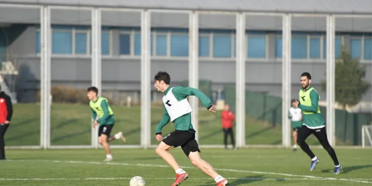 Bursaspor’da devre arası çalışmaları başladı