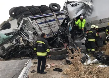 Konya’da TIR kazası: 2 ölü, 1 yaralı