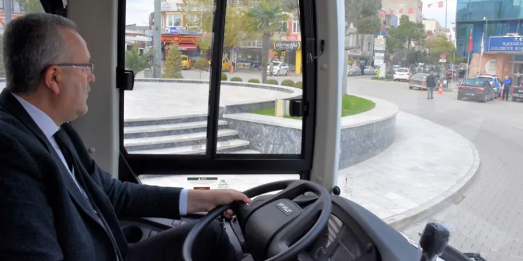 Karacabey Belediyesi’nin araç filosuna yeni araç
