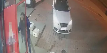 40 saniyede otomobili çalındı