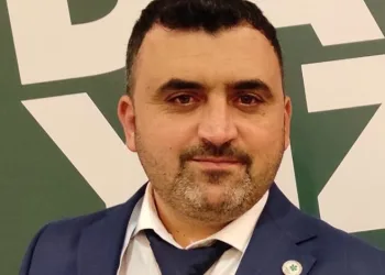 Kula İlçe Başkanı Atilla Özkaya partisinden istifa etti