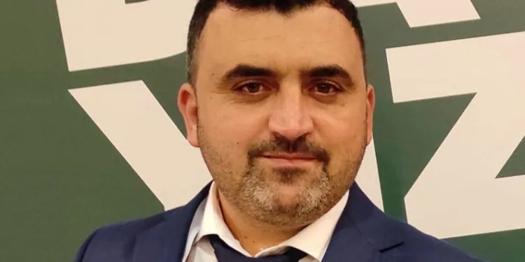 Kula İlçe Başkanı Atilla Özkaya partisinden istifa etti