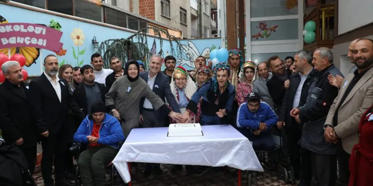 İnegöl Belediyesi’nde Engelliler Günü kutlaması