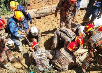 Malezya’da toprak kayması: 16 ölü, 17 kişi kayıp