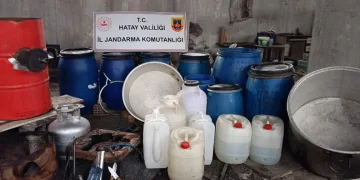 Hatay’da 1 ton sahte alkol ele geçirildi