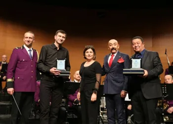Bursa’da Özbek melodileri