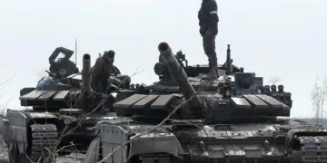 Rusya, Kiev’de 3 bölgeyi vurdu