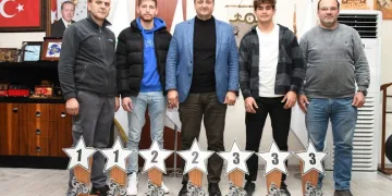 İznik Motosiklet Spor Klübü tüm kupaları aldı