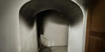 7 yaşındaki çocuk camiyi ateşe verdi