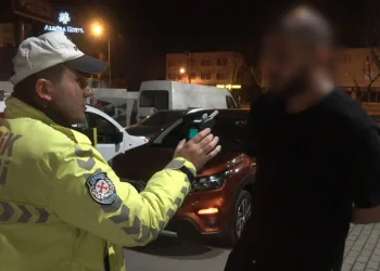 Bursa’da alkollü sürücüden garip istek
