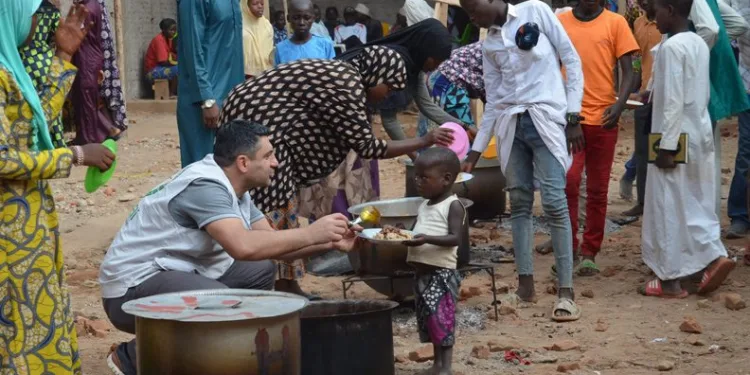 Türk derneğinden Afrika’ya insani yardım