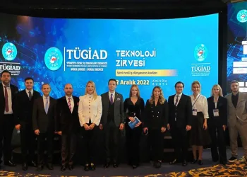 Teknoloji Zirvesi iş dünyasından büyük ilgi gördü
