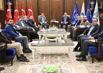 7 yaşındaki çocuk camiyi ateşe verdi