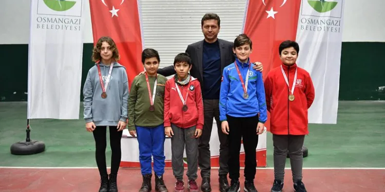 Satranç ustaları madalyalarına kavuştu