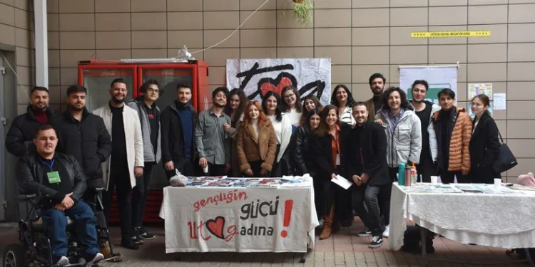 Gemlik’te gençler Gönüllülük Festivali’nde bir araya geldi