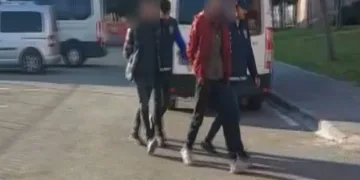Camiden kablo çalan şüpheliler tutuklandı
