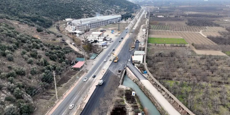 Bursa-Ankara Yolu’nda iki köprü sil baştan yenilendi