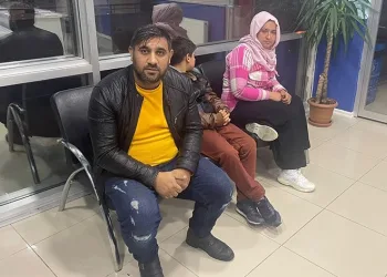 Ailecek dileniyorlardı, zabıta yakaladı