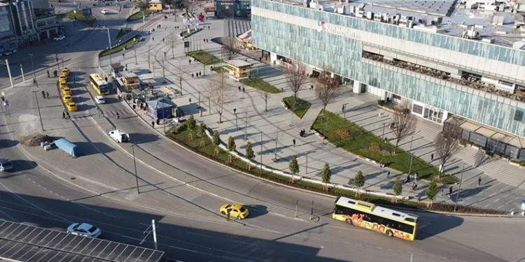 Kent Meydanı Bursa’ya yakıştı