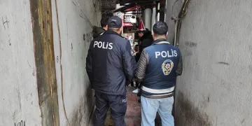 Zonguldak’ta aranan şüpheliler yakayı ele verdi