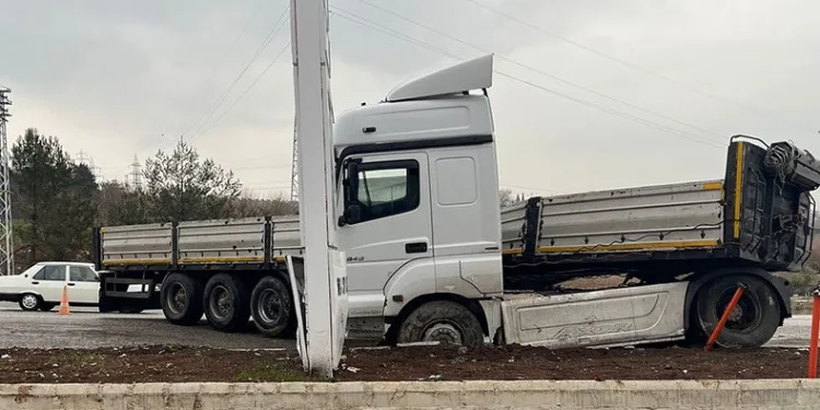 Aynı virajda 2’nci tır kazası