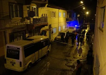 Hamile eşini öldürüp intihar etti
