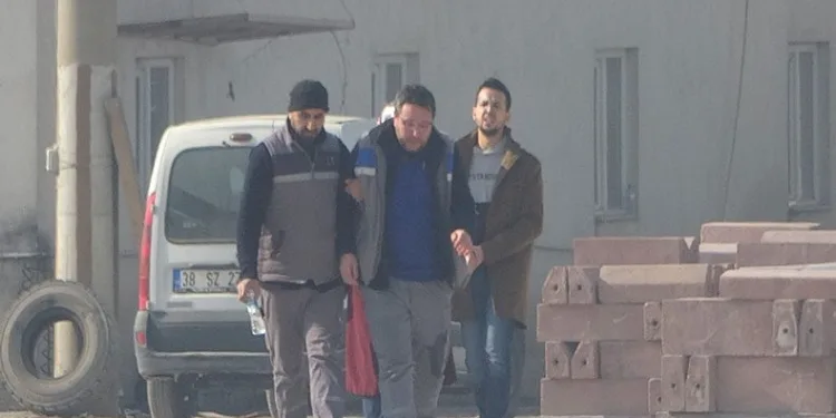 Çatıdan düşen genç işçi hayatını kaybetti