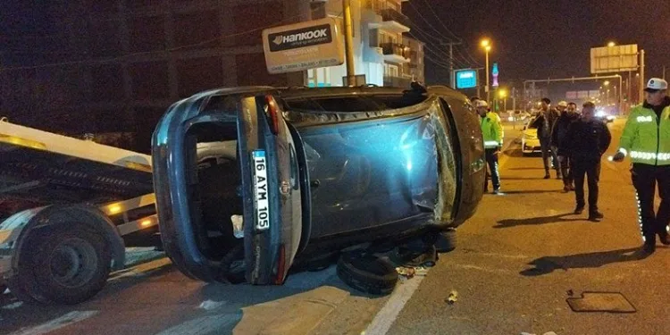Takla atan otomobildeki 3 kişi kayıplara karıştı