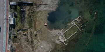 İznik Gölü’nde su çekilmesi 100 metreye ulaştı
