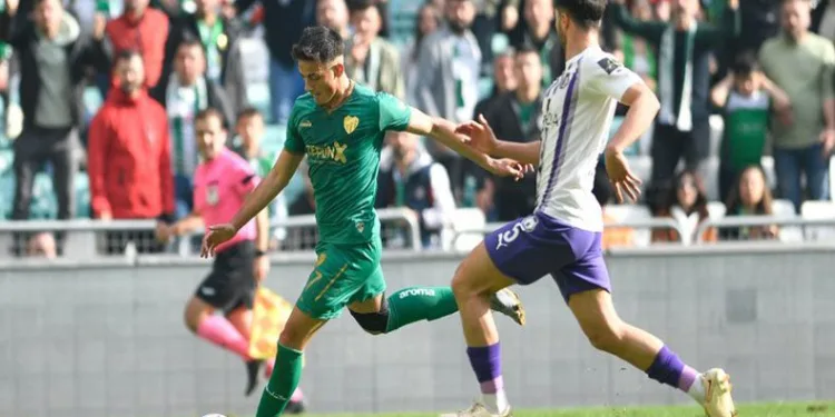 Bursaspor’un galibiyeti hakem engeline takıldı