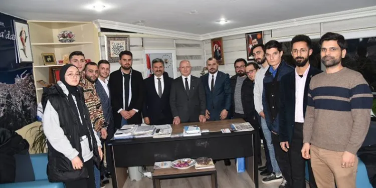 “Güçlü geleceğimize yürüyoruz”