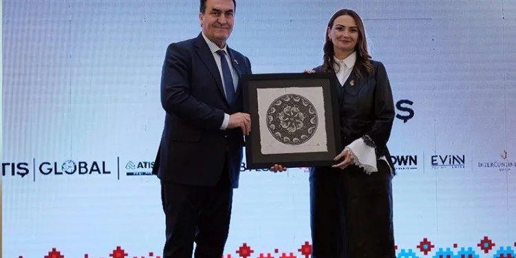 Bakü’de kardeş buluşması