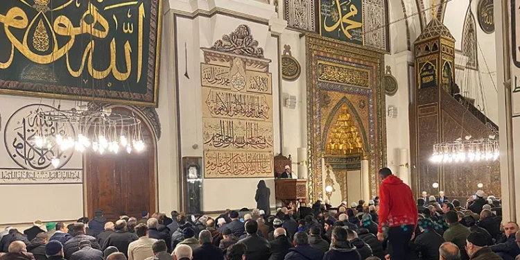 Regaip Kandili’nde Ulu Cami’ye akın