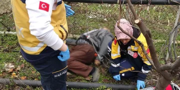 Bahçede çalışırken kalp krizi geçirdi