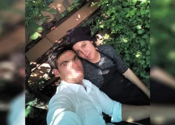 İstanbul’da karısını kalbinden bıçakladı