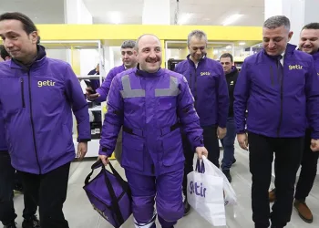 Bakan Varank’ın yılbaşı mesaisi