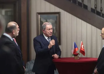 Bakan Akar’dan TSK aleyhindeki söylemlere sert tepki