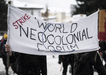 DEF Davos’ta protesto edildi