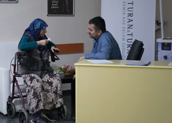 Huzurevi sakinlerine ortopedik muayene