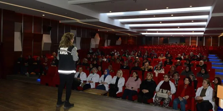 “En İyi Narkotik Polisi Anne”