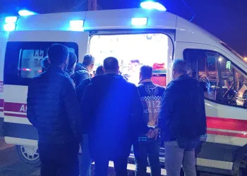 ‘Eski sevgilimle neden konuştun’