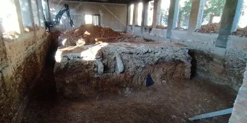 Uşak’ta 2 işçi toprak altında kaldı