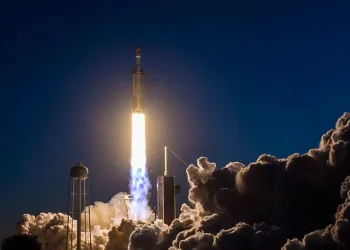 SpaceX askeri iletişim uydusu fırlattı