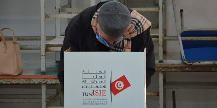 Tunus halkı 2’nci kez sandık başında