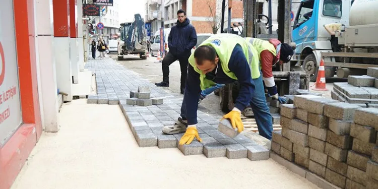Mudanya caddeleri estetikle buluşuyor