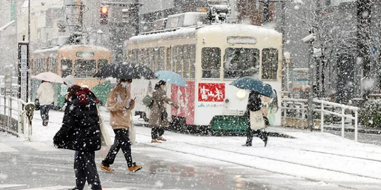 Japonya’da yoğun kar yağışı